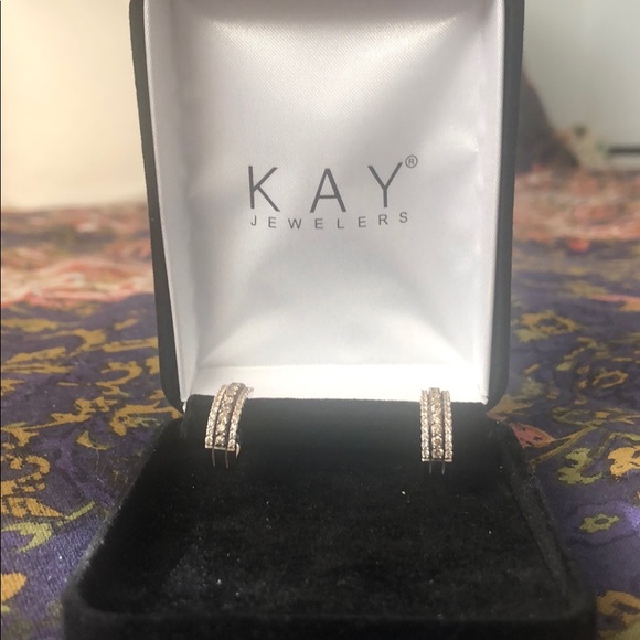 Diamond earring - Picture 2 of 3